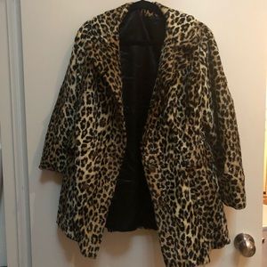Vintage cheetah print jacket. Best for size 14-16